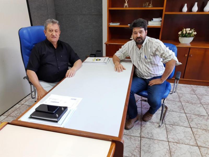 Ex secretário Dílson Olkoski visita o Prefeito José Lineu Gomes